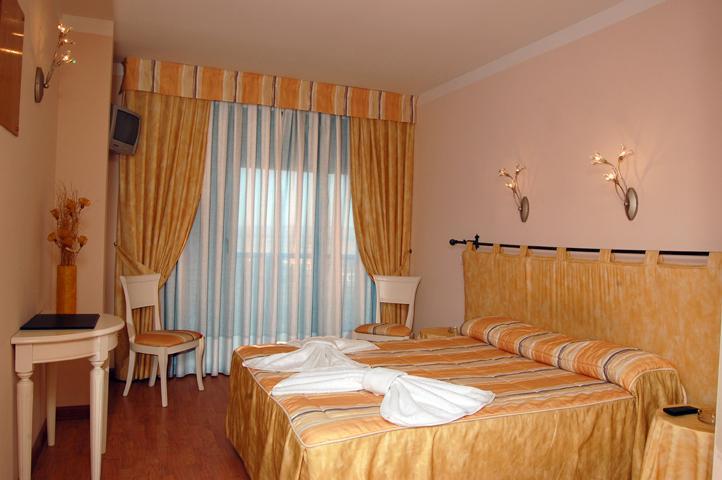 Hostal Stop Cantalejo Szoba fotó