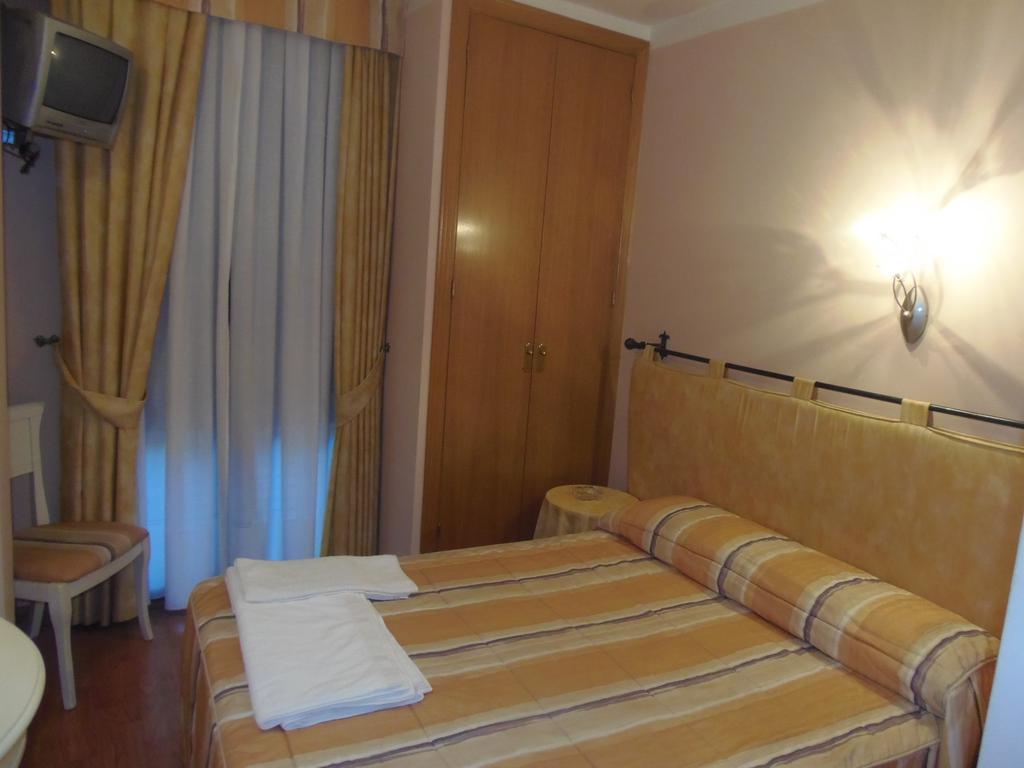 Hostal Stop Cantalejo Kültér fotó